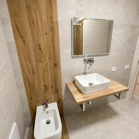 Bed & Breakfast Comfyrooms 3*