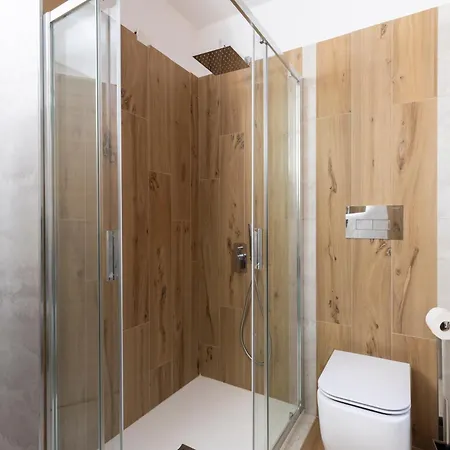 فندق مبيت وإفطار Comfyrooms كوارتو سانتيلينا