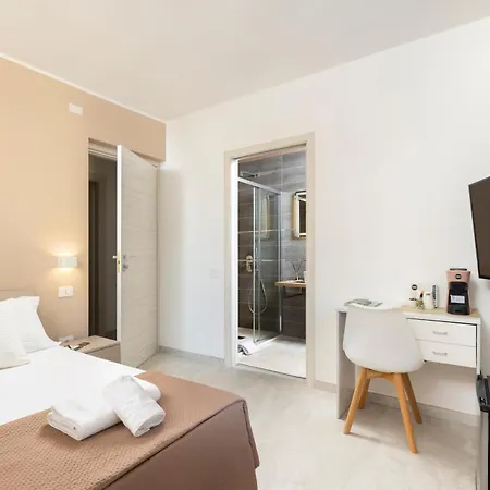 Comfyrooms 3*