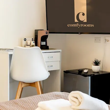 Comfyrooms فندق مبيت وإفطار 3*