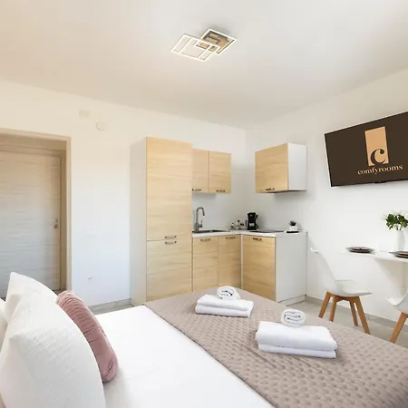 Comfyrooms 3* كوارتو سانتيلينا