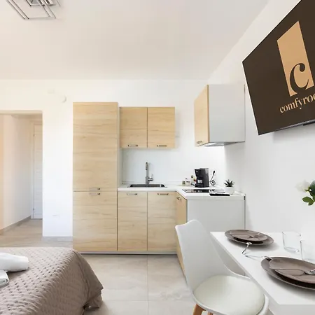 Comfyrooms 3*