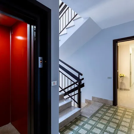Comfyrooms فندق مبيت وإفطار كوارتو سانتيلينا
